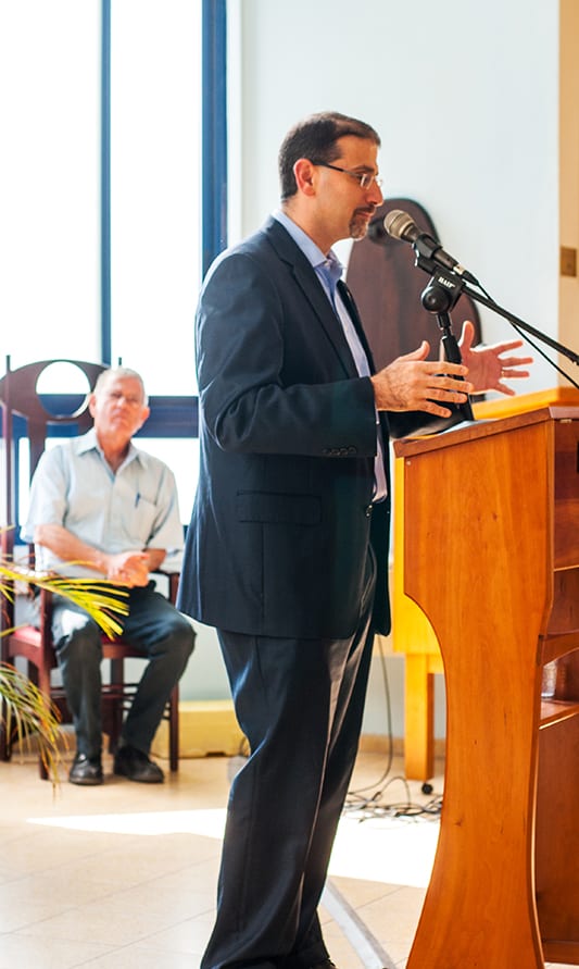 US Ambassador Dan Shapiro at Hod VeHadar, Nachum sitting in the background